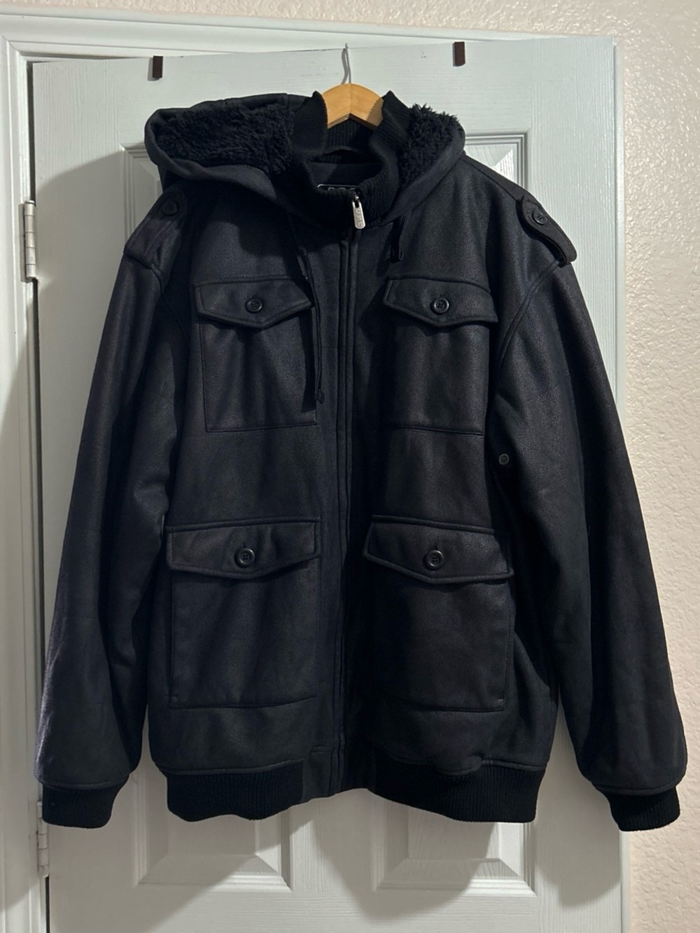 CSG Men's  Champs Sport Gear Black Hooded Bomber Jacket Sz XL